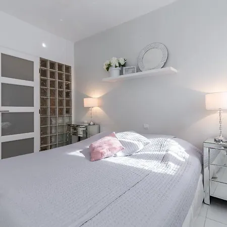 Sleeps 5 Wifi *