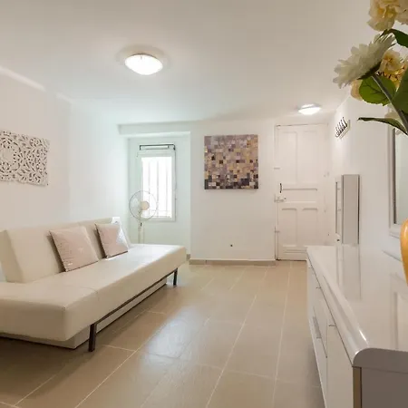Appartement Sleeps 5 Wifi