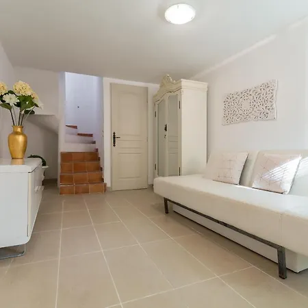 Sleeps 5 Wifi