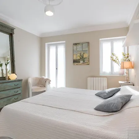 Sleeps 5 Wifi Cannes