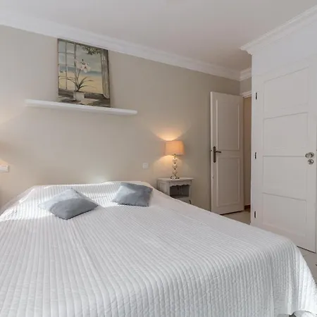 Sleeps 5 Wifi Appartement *